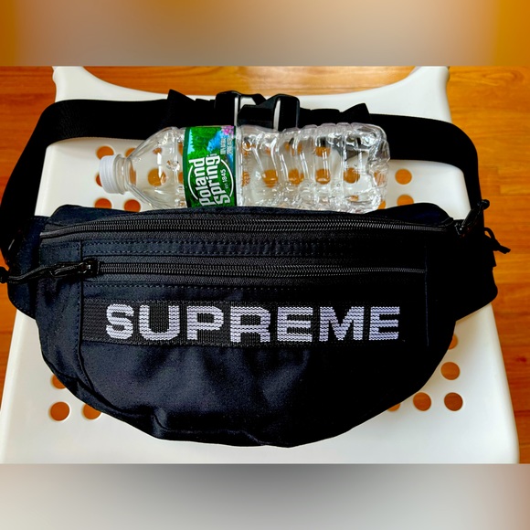 Supreme Other - Supreme Field Waist Bag
Black